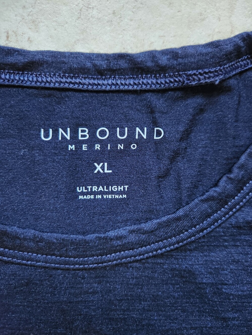 Unbound Merino Ultralight Crew Neck T-Shirt XL Navy Blue Wool Blend Tee - Picture 3 of 8